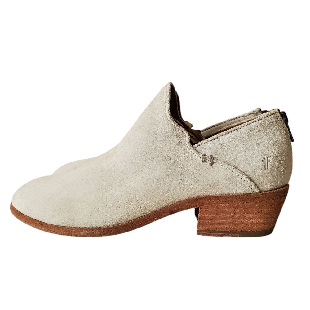 FRYE Cream Suede Ankle Booties Back Zip Stacked Heel Leather Sole